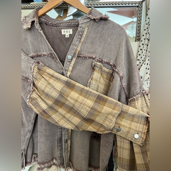 POL Distressed Shacket - Picture 3 of 5